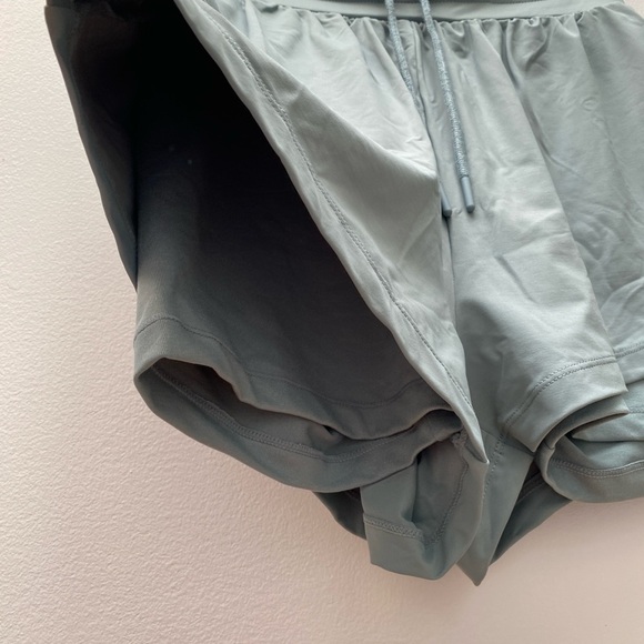 GYMSHARK - Blue Vital Shorts - Picture 6 of 7